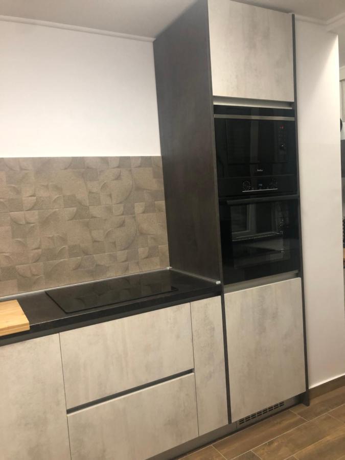 Studio Apartman Avenija *** สลาวอนสกีบรอด ภายนอก รูปภาพ